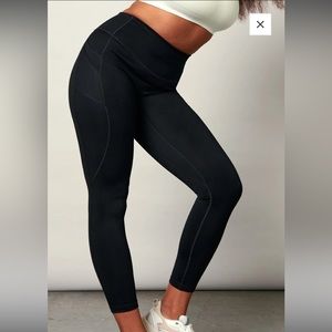 Blanqi Maternity Hipster Compression Pocket Leggings